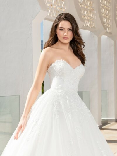 Miss Kelly - 251-26