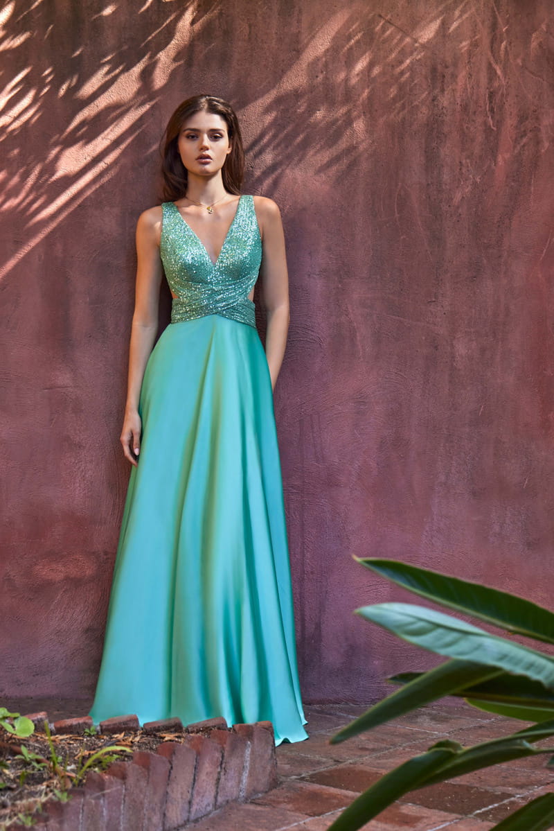 Glam’s 19